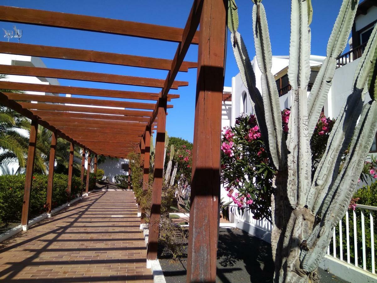 Pistachio Apartment Lanzarote Apartment Costa Teguise Luaran gambar
